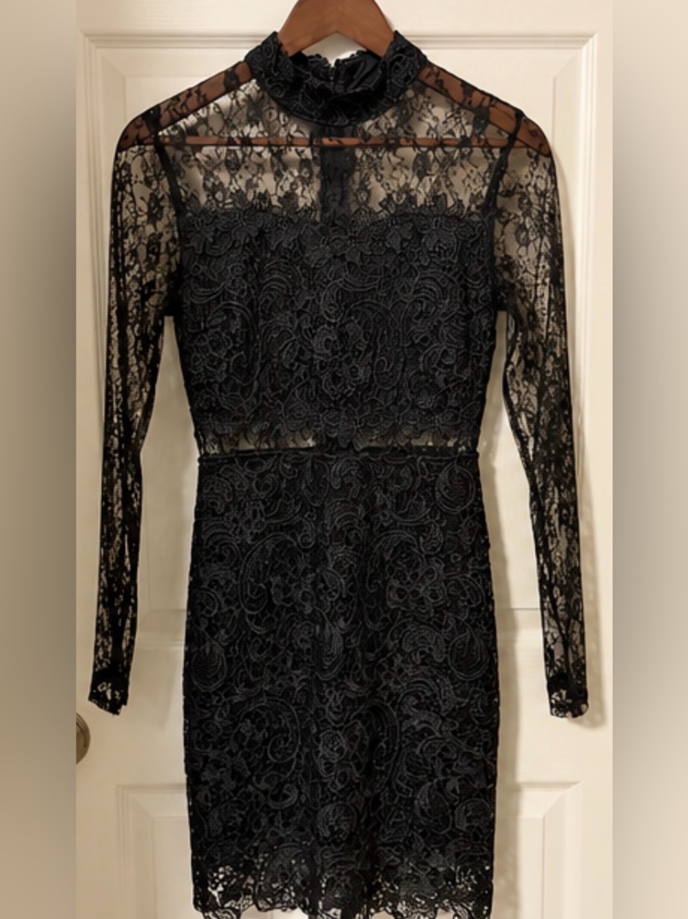Missguided Black Lace Long Sleeve Bodycon Dress